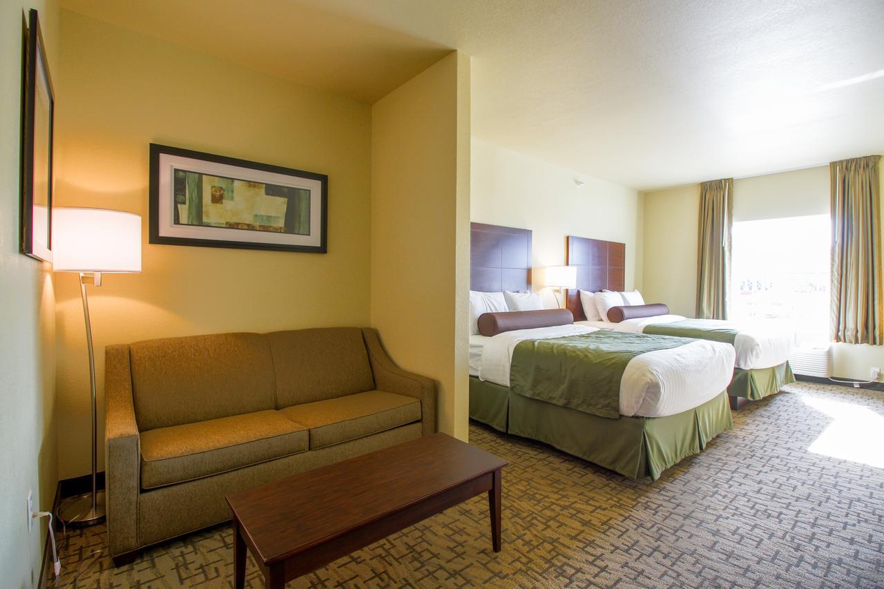 Cobblestone Hotel & Suites - デビルズレイク エクステリア 写真